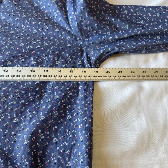 Banana Republic Factory Mens Slim Fit Button Shirt Allover Rose Print Purple Sml - Picture 10 of 14